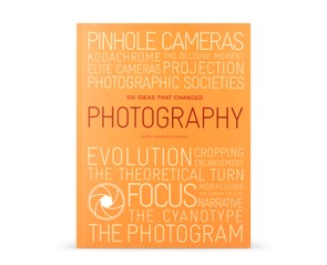 Книга "100 Ideas that Changed Photography"