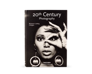 Книга "20th Century Photography"