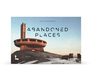 Книга "Abandoned Places"