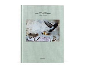 Книга "Slant Rhymes"