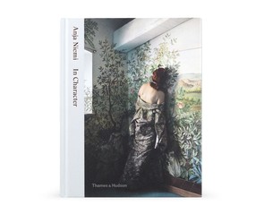 Книга "In Character"