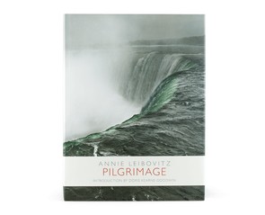 Книга "Pilgrimage"/Random House
