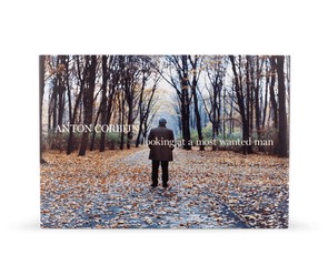 Книга "Looking at a Most Wanted Man"