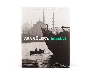 Книга "Ara Guler's Istanbul"