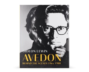 Книга "Avedon: Behind the Scenes 1964-1980"