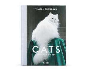 Книга "Cats. Photographs 1942-2018"