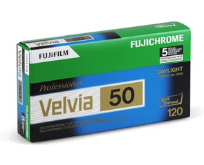 Фотопленка Fujichrome Velvia 50 (120) цветная позитивная