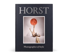 Книга "Photographer of Style"