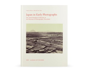 Книга "Japan in Early Photographs"