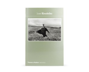 Книга "Josef Koudelka" (Photofile)