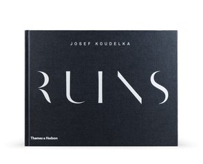 Книга "Ruins"