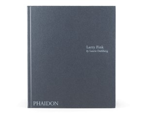 Книга "Larry Fink"