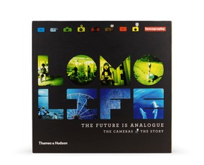 Книга "Lomo Life. The Future is Analoge"