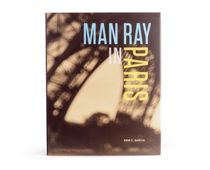 Книга "Man Ray in Paris"