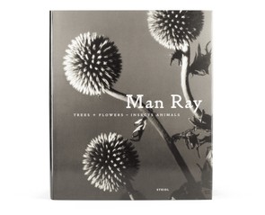 Книга "Trees + Flowers - Insects Animals"