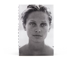 Книга "Images of Women" /Prestel