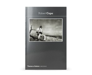Книга "Robert Capa" (Photofile)