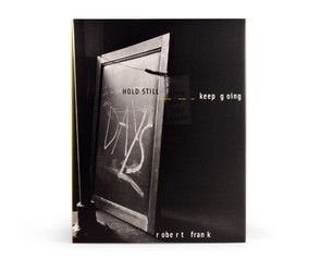 Книга "Hold Still. Keep Going"