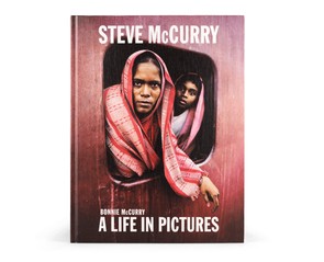 Книга "A Life in Pictures"