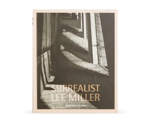 Книга "Surrealist Lee Miller"