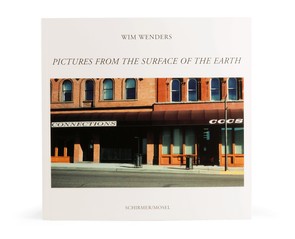Книга "Pictures From the Surface of the Earth"